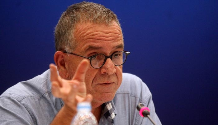 Μουζάλας: "Προχωράμε σε αποσυμφόρηση των νησιών που δοκιμάζονται"