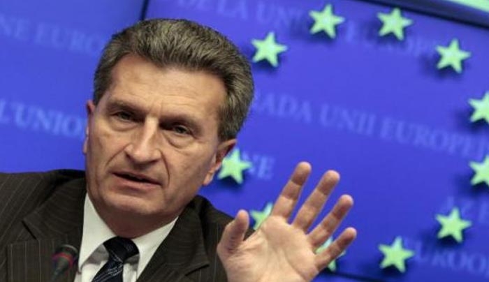 Την αποστολή χιλιάδων συνοριοφυλάκων στην Ελλάδα ζητά ο Έτινγκερ