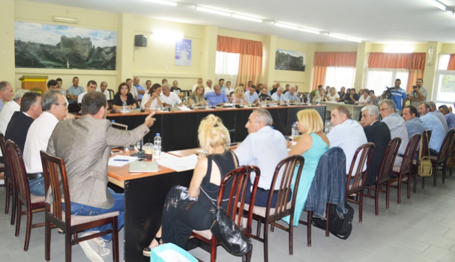 Εντάσεις στη συνεδρίαση του Δημοτικού Συμβουλίου στην Αντιμάχεια