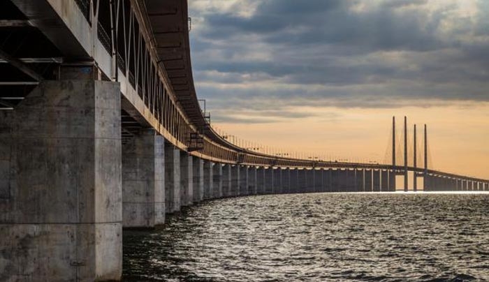 Επαναφέρει η Σουηδία το μέτρο των ελέγχων στα σύνορα με τη Δανία