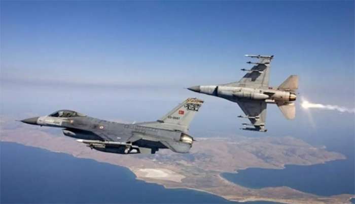 Νέες παραβιάσεις στο Αιγαίο από τουρκικά αεροσκάφη: Αναχαιτίστηκαν από ελληνικά μαχητικά