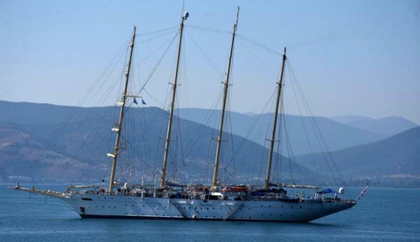 Bloomberg: Μεγάλο ενδιαφέρον για κρουαζιέρες στα ελληνικά νησιά