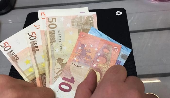 Ξεχάστε την επιστροφή φόρου! Μπλόκο από το υπουργείο Οικονομικών