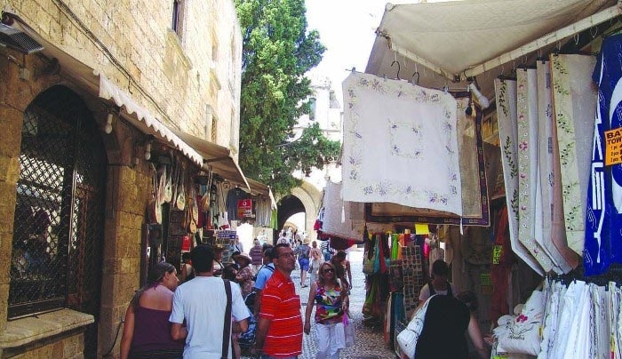 Πανευρωπαϊκό φαινόμενο η μείωση της δαπάνης των τουριστών