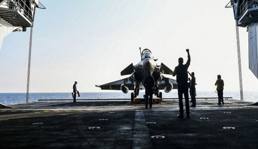 «Επεσαν» οι υπογραφές για την αγορά των 18 Rafale