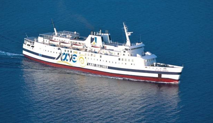 Με 163 επιβάτες αναχώρησε από την Κάσο το "Βιτσέντζος Κορνάρος"