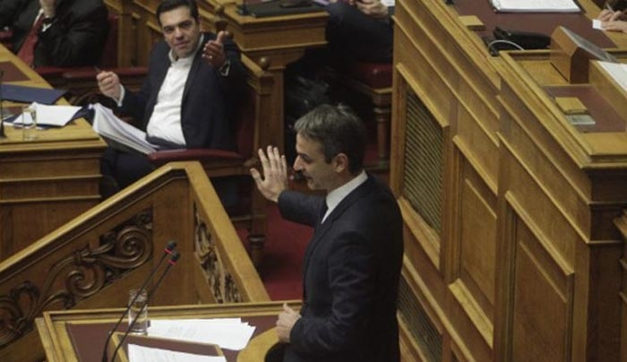 Έξαλλος ο Κυριάκος: Τι του είπε ο Τσίπρας και φώναξε «Οι ψευτομαγκιές σε μένα δεν περνούν» (βίντεο)