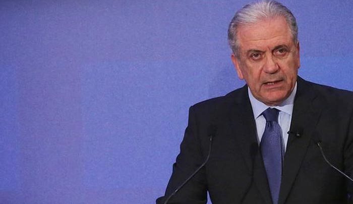 Αβραμόπουλος: Οι παράτυποι μετανάστες θα πρέπει να επιστρέφονται