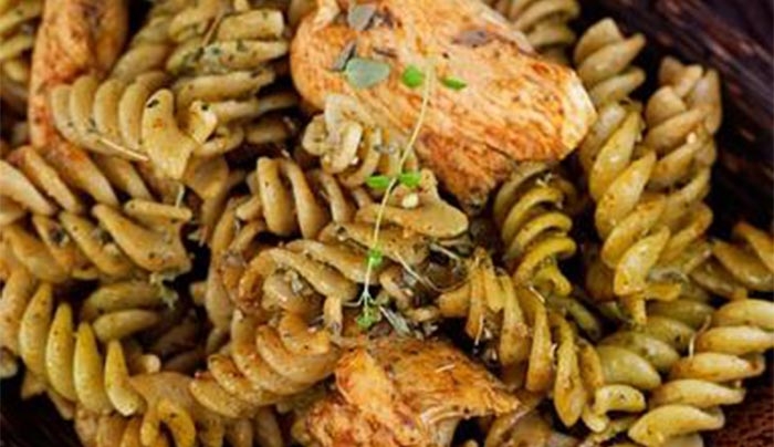 Fusilli με κοτόπουλο και Pesto alla Genovese
