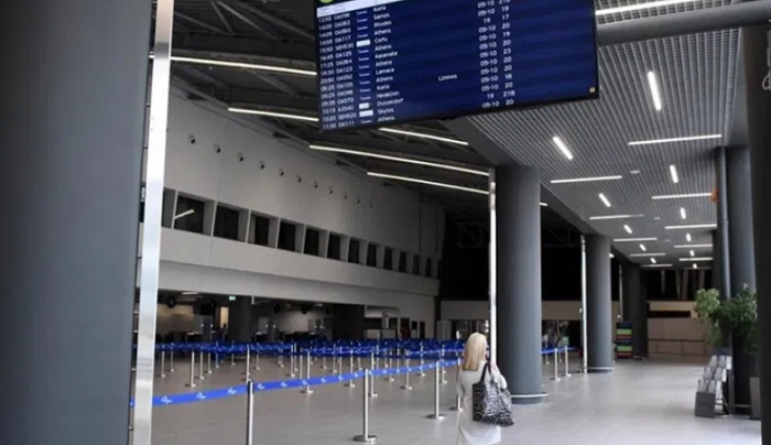 Στην πορτοκαλί λίστα της Βρετανίας η Ελλάδα – Τι σημαίνει