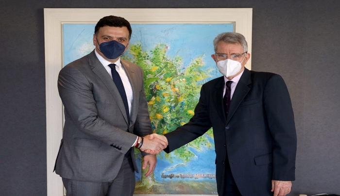 Συνάντηση Κικίλια-Πάιατ: Στις 7 Μαρτίου, νωρίτερα από κάθε άλλη χρονιά, ξεκινούν οι πτήσεις από τις ΗΠΑ