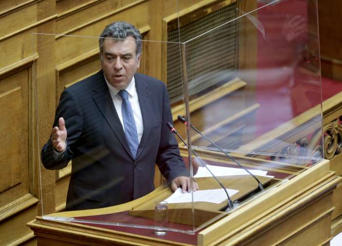 «Παρέμβαση του Μάνου Κόνσολα για τα προβλήματα των συνταξιούχων»