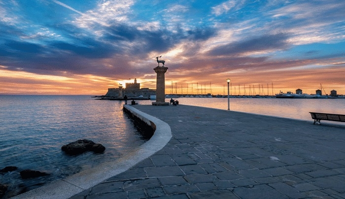 Χαμηλές στροφές για Ελλάδα στις γερμανικές κρατήσεις- Ρόδος: -5% τον Ιούλιο, Άνοδος η Κως