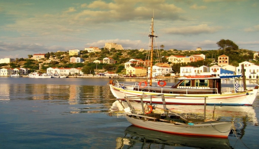 Προκαλούν οι Τούρκοι στο Αιγαίο με παραβιάσεις και «γκριζάρισμα» του Καστελλόριζου